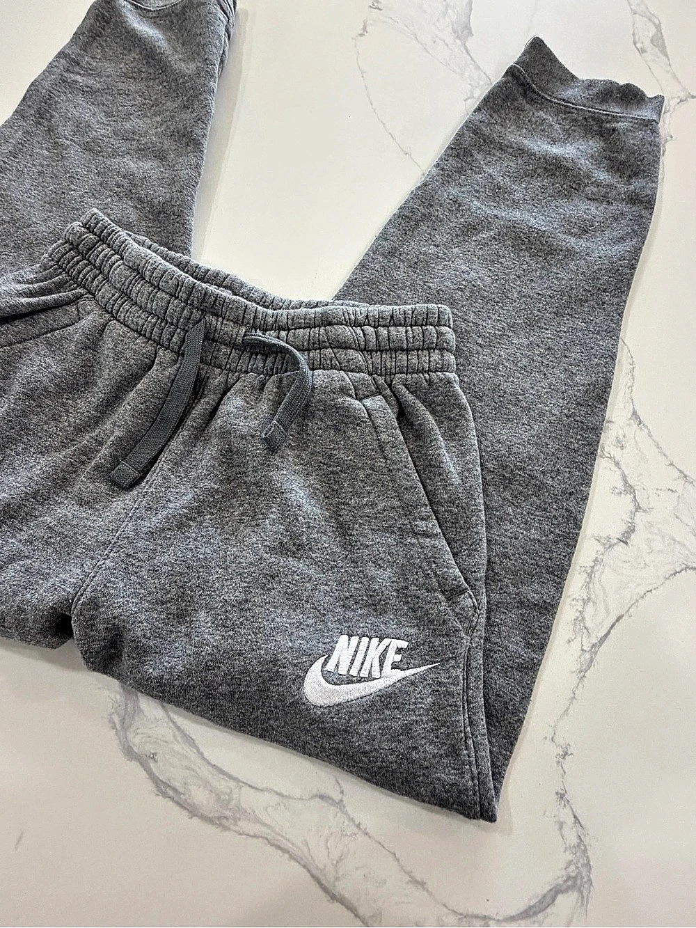 Nike Sportswear Kids Club Fleece Jogger Sweatpants Heather Gray Youth Large